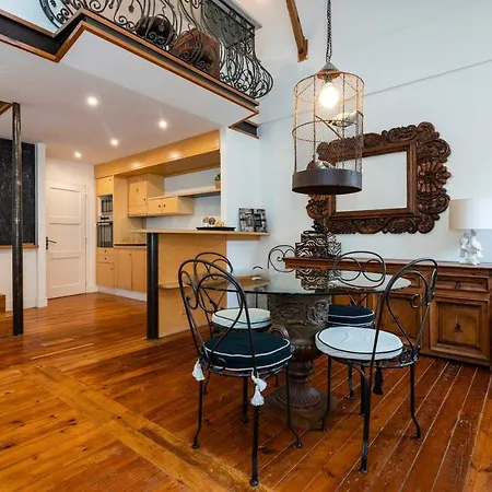 Apartment Renovated In *