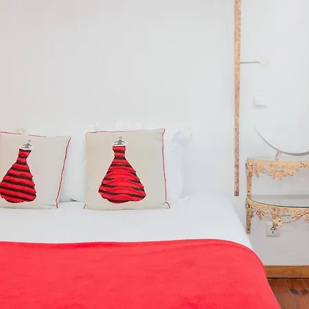 Renovated In Appartement *
